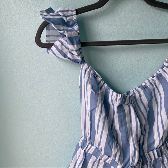 NWT Urban Outfitters Blue & White Romper Playsuit - Picture 2 of 9